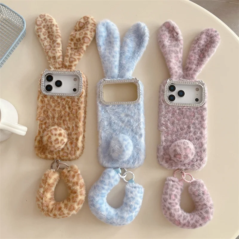Apple Iphone 15 Pro Max - Casing Bulu Lembut Motif Kartun Lucu